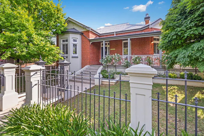 140 Carthage Street, Tamworth, NSW, 2340 - Image 1
