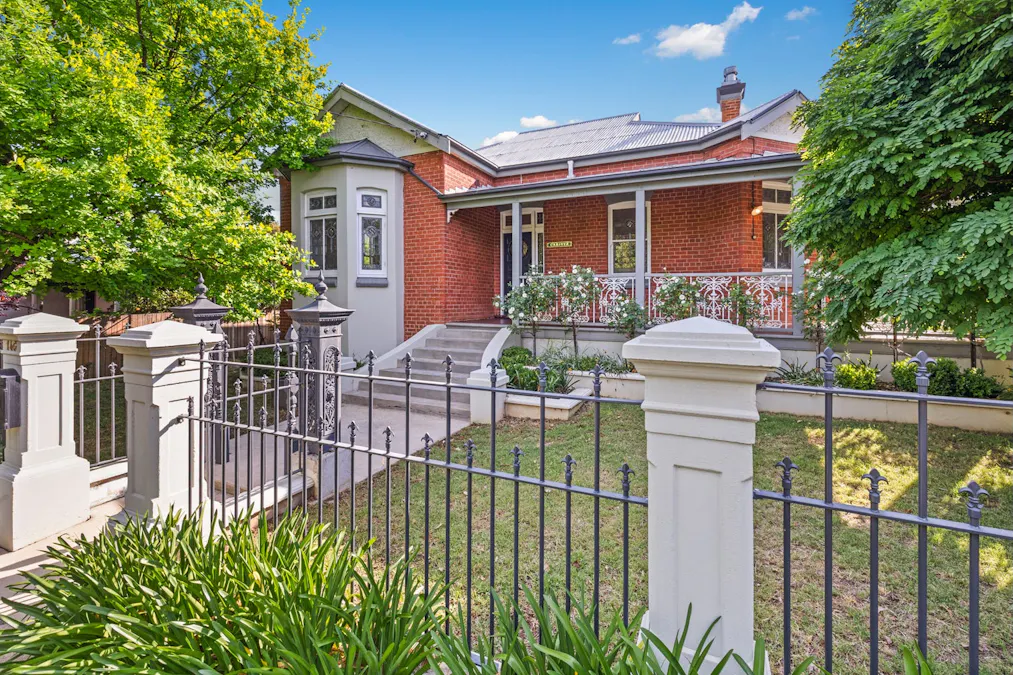 140 Carthage Street, Tamworth, NSW, 2340 - Image 1