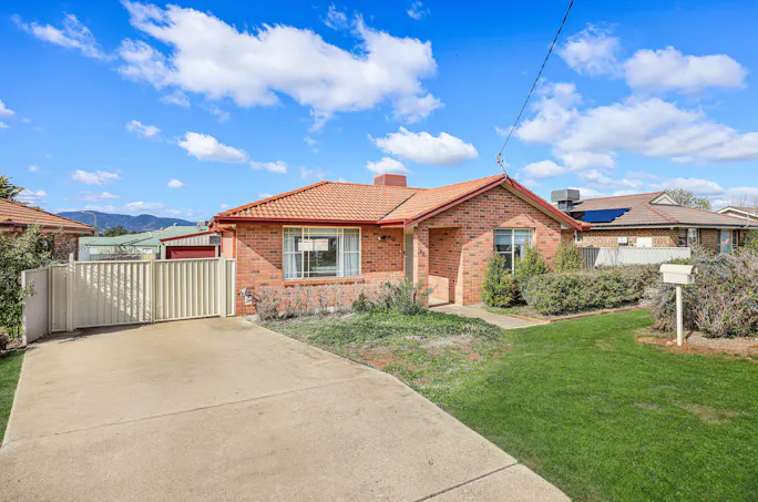 62 Evans Street, Tamworth, NSW, 2340 - Image 1