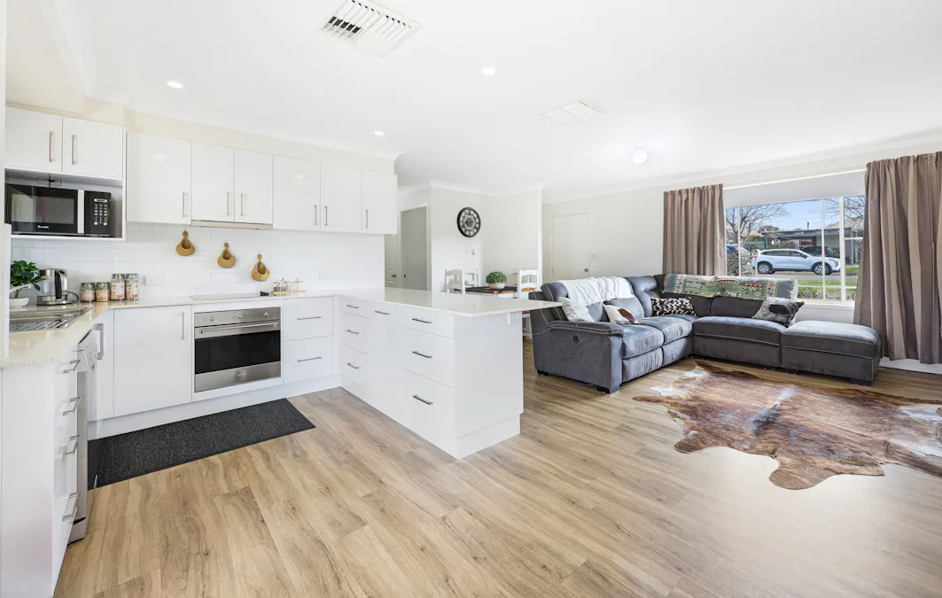 62 Evans Street, Tamworth, NSW, 2340 - Image 2