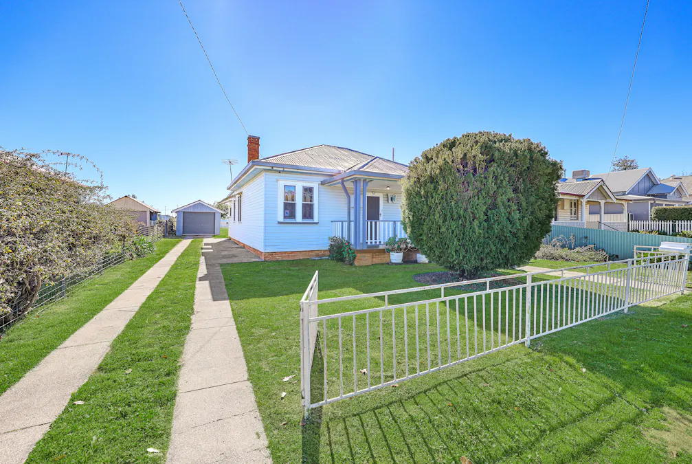 51 Mathews Street, Tamworth, NSW, 2340 - Image 2