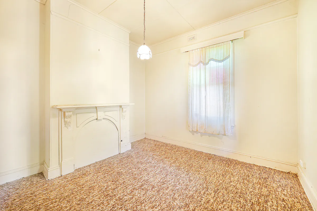 18 Raglan Street — photo 9 of 18