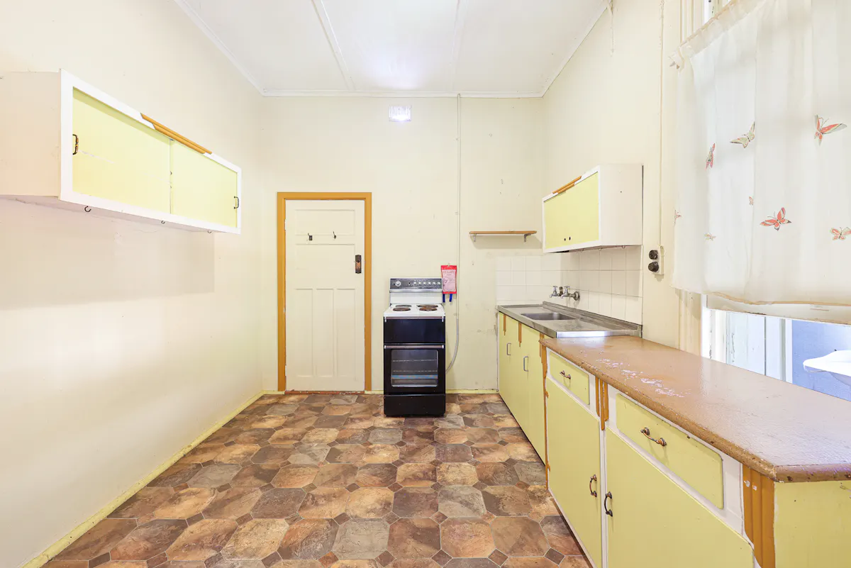 18 Raglan Street — photo 12 of 18