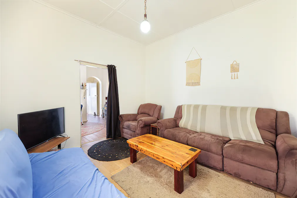 18 Raglan Street, Tamworth, NSW, 2340 - Image 4