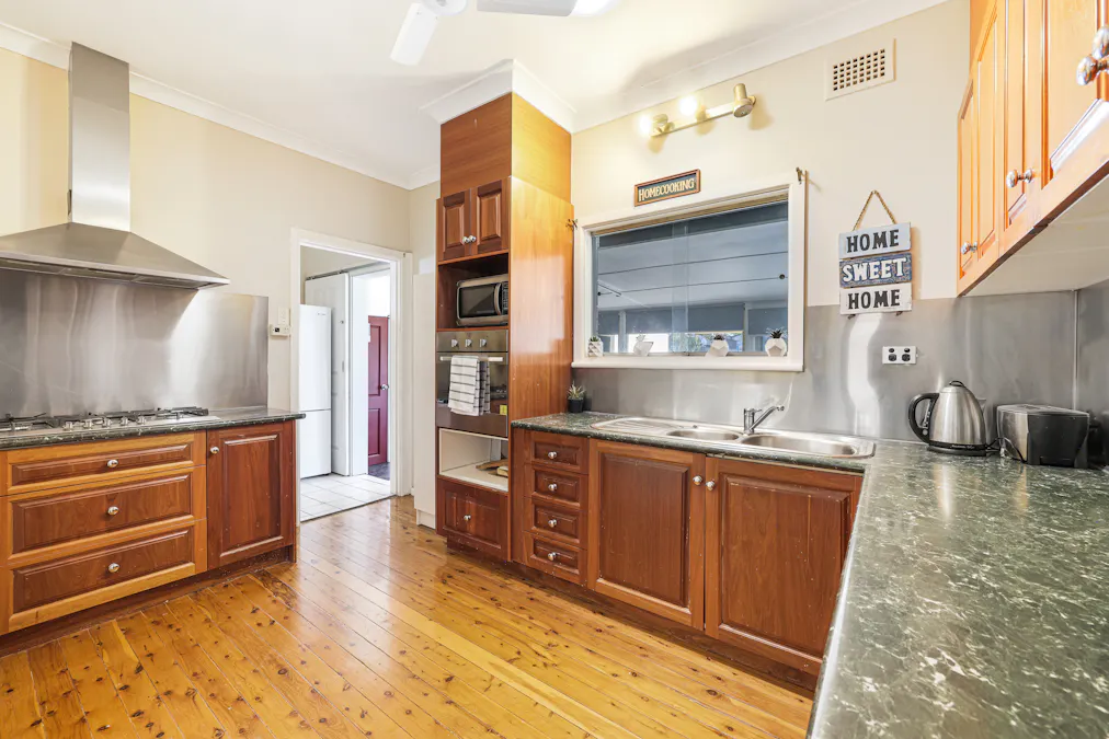 42 Croydon Avenue, Tamworth, NSW, 2340 - Image 3