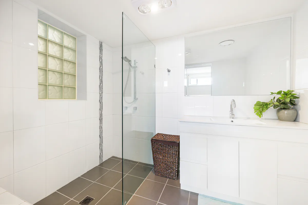 42 Croydon Avenue — photo 5 of 12