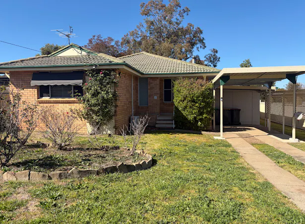 8 Fisher Road, Tamworth, NSW, 2340