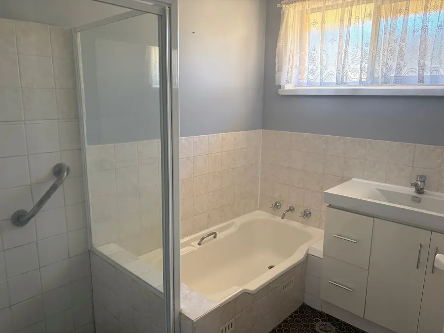 8 Fisher Road, Tamworth, NSW, 2340 - Image 9