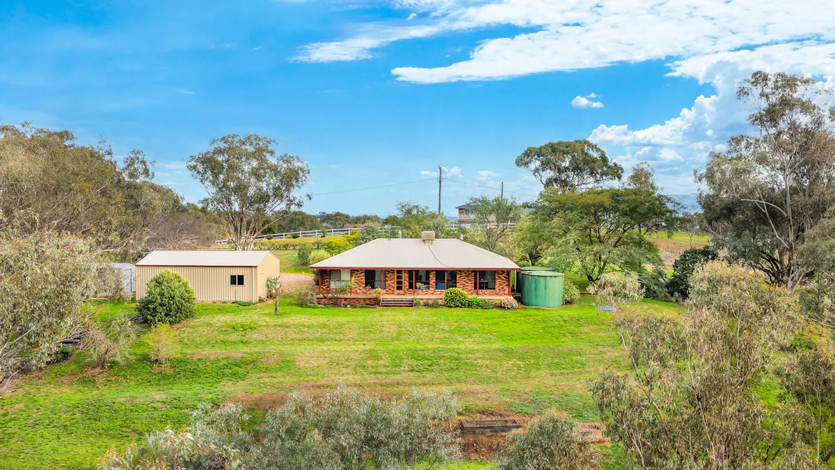 98 Tullamore Road, Tamworth, NSW, 2340 - Image 1