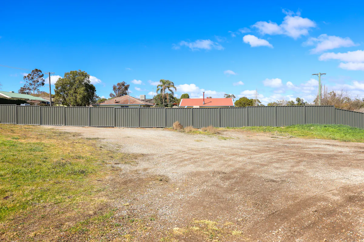 9 Crawford Street — photo 5 of 5