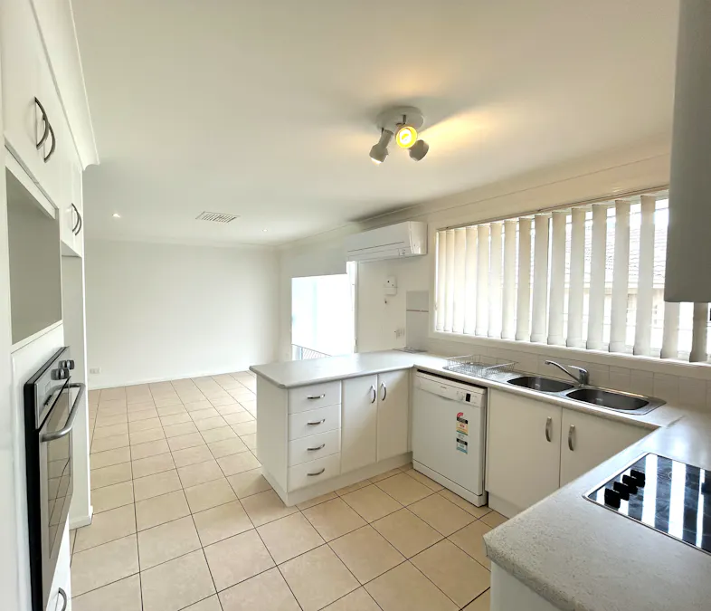 15 Merrinee Place, Tamworth, NSW, 2340 - Image 3
