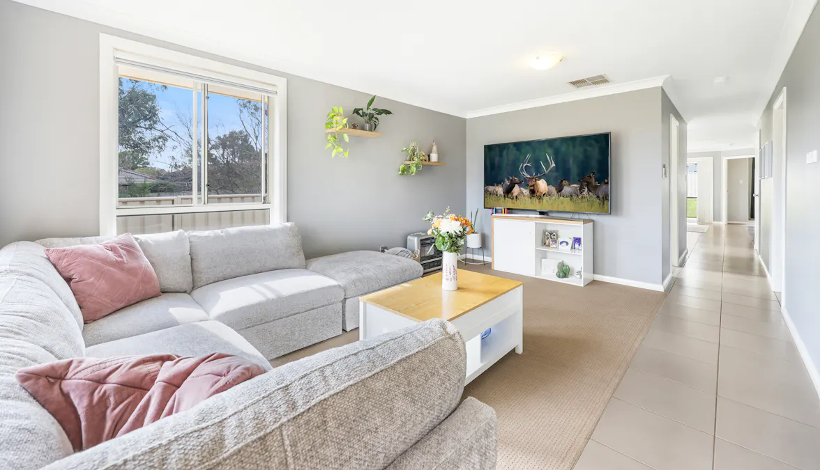 8A Bottlebrush Cove, Tamworth, NSW, 2340 - Image 2