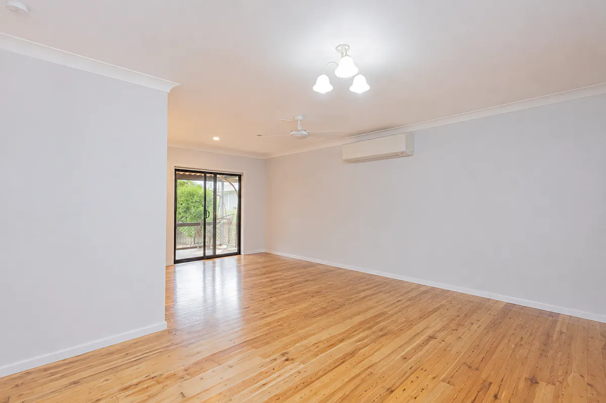 35 Kinarra Street — photo 2 of 6
