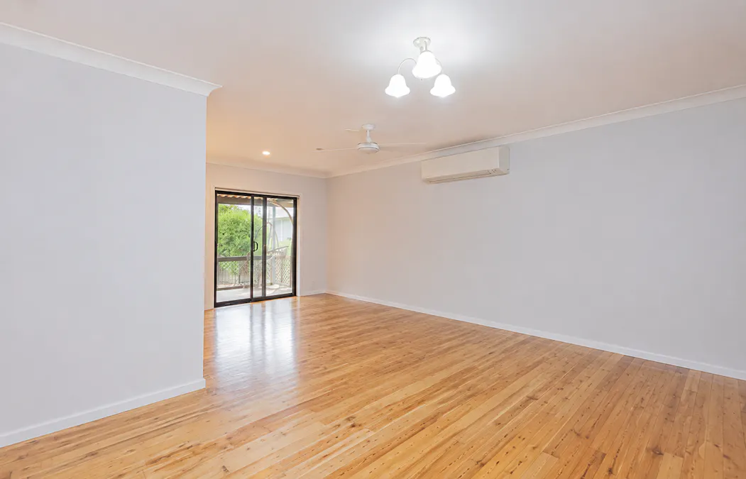 35 Kinarra Street, Tamworth, NSW, 2340 - Image 2