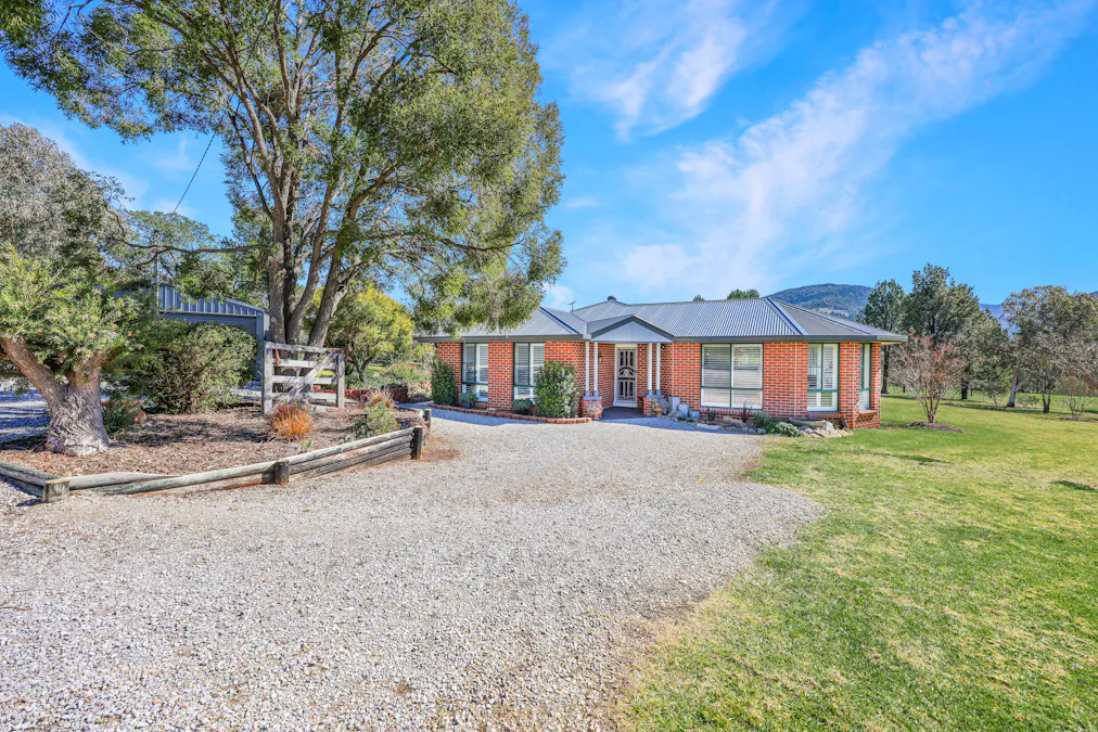 253 Catherine Way, Tamworth, NSW, 2340 - Image 18