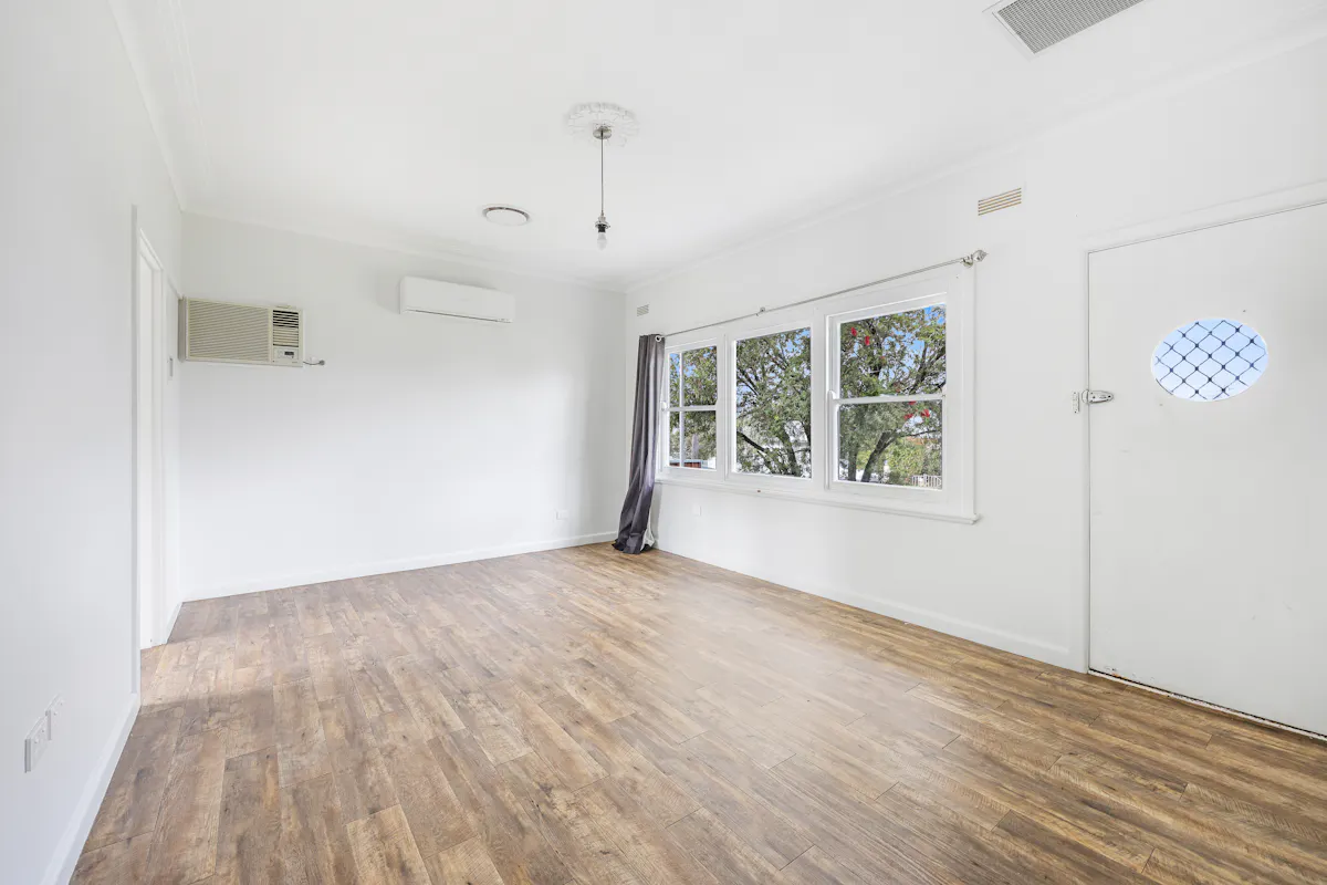 7 Riverview Street — photo 3 of 13