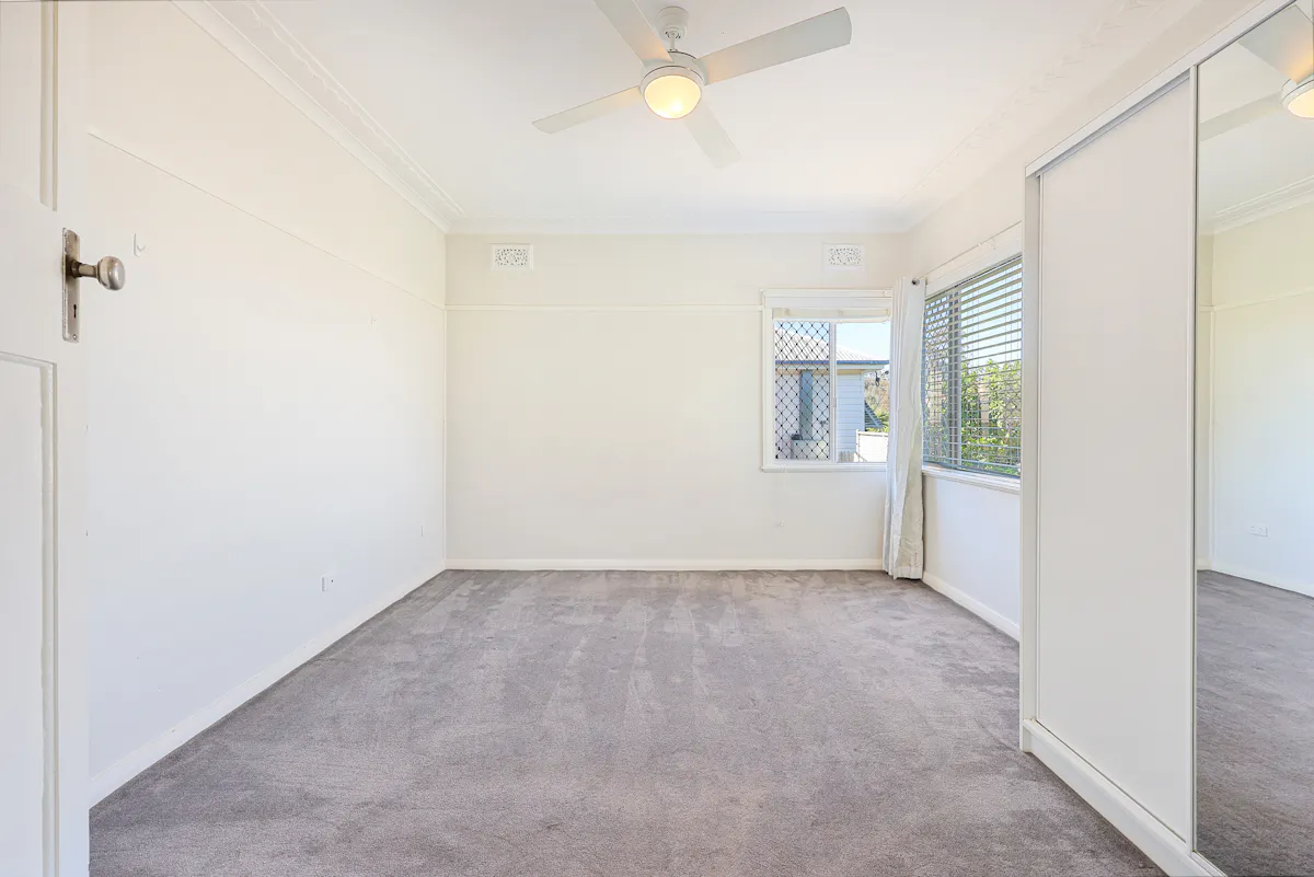10 Griffin Avenue — photo 4 of 13