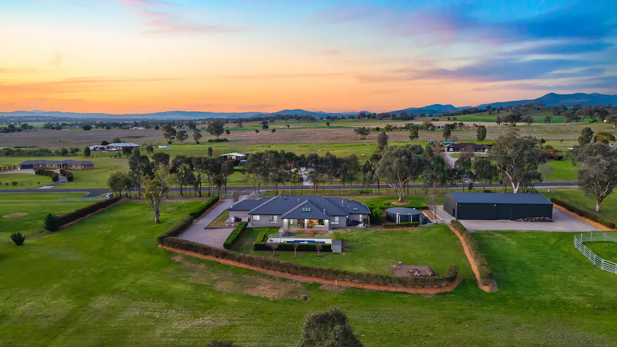 7 Manina Way, Tamworth, NSW, 2340 - Image 1