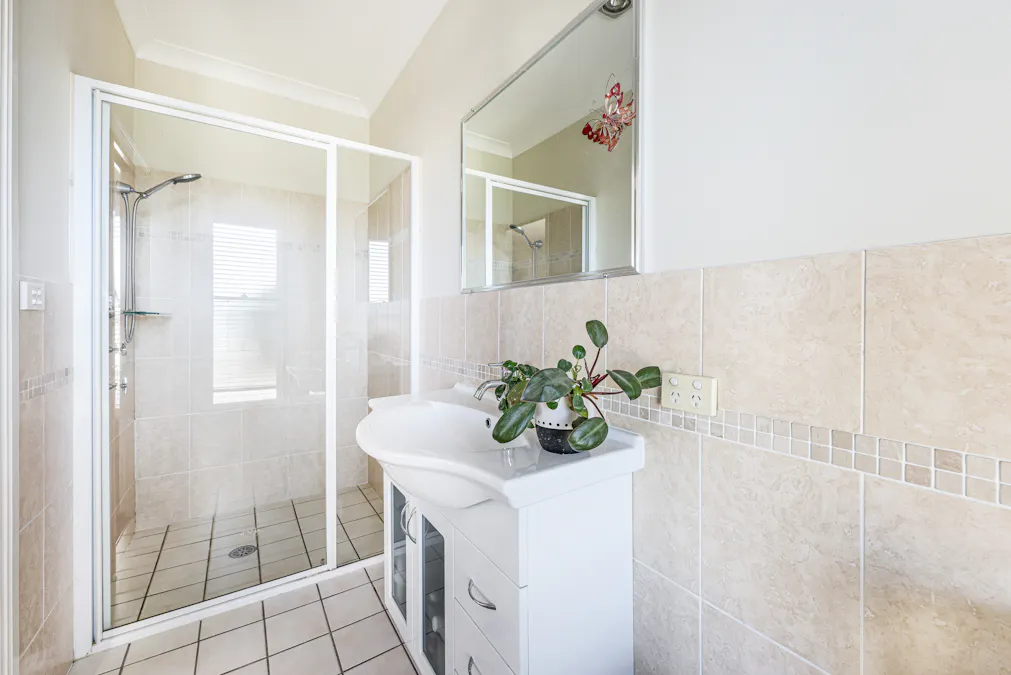 90 Grant Street, Tamworth, NSW, 2340 - Image 9