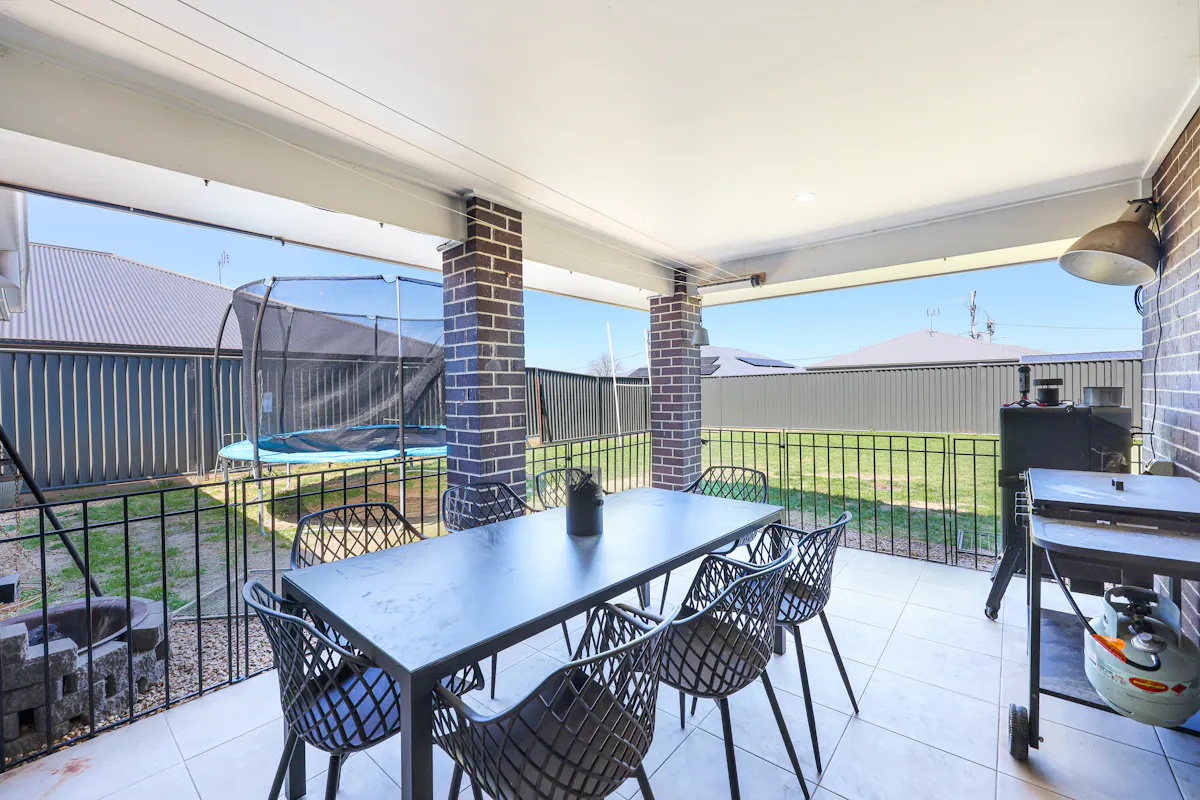 15A Gilbert Drive — photo 12 of 17