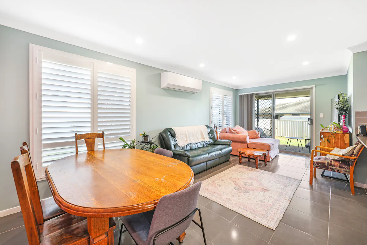 2 / 49 Tulipwood Crescent — photo 3 of 12