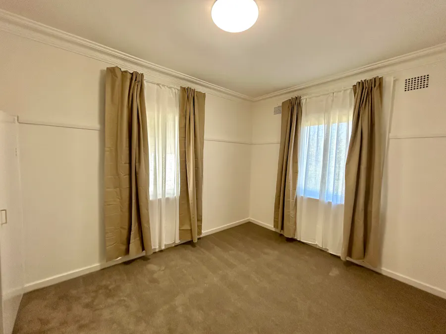 73 Susanne Street, Tamworth, NSW, 2340 - Image 2