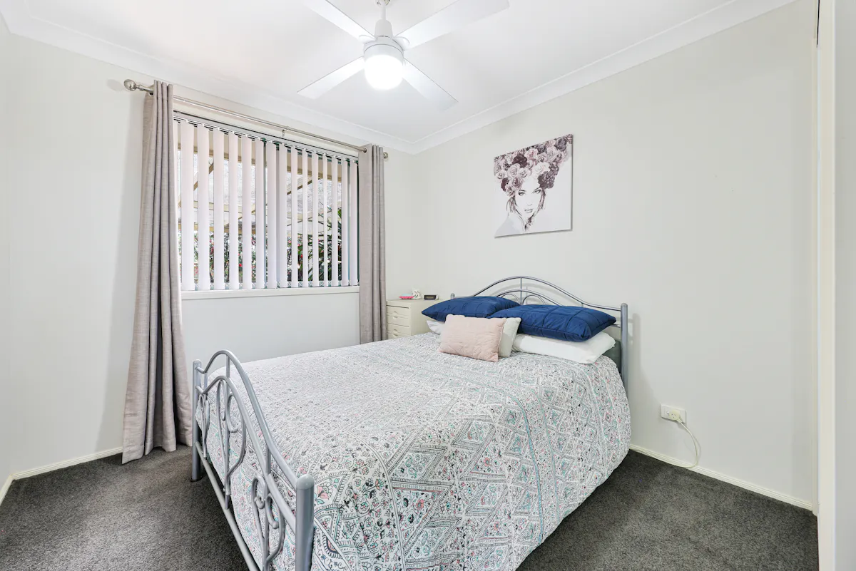 18 Caley Close — photo 9 of 17