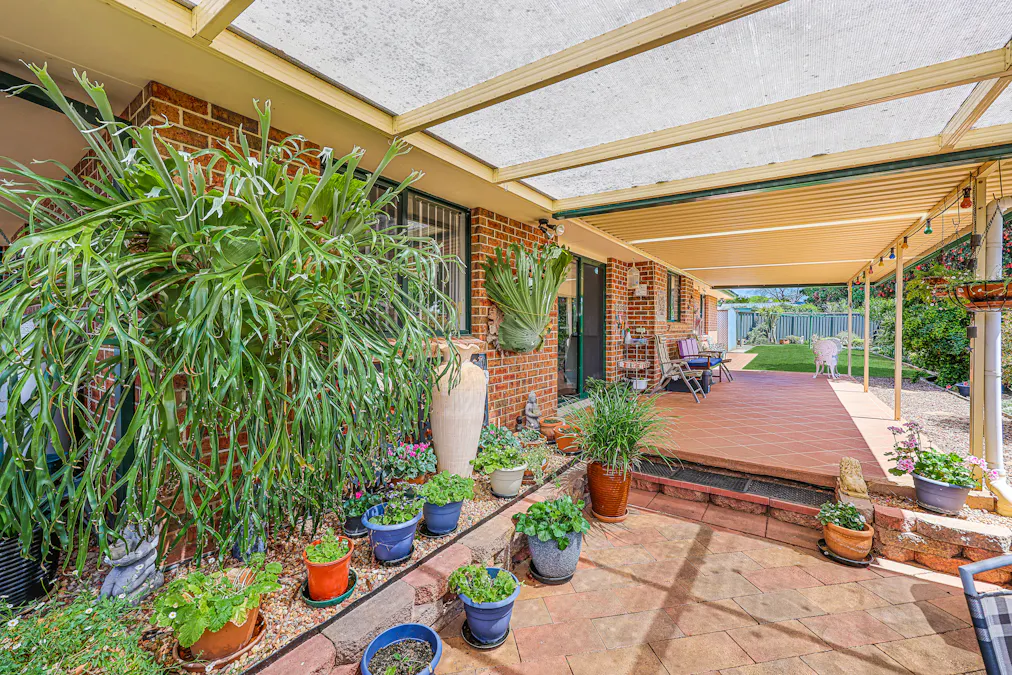 18 Caley Close, Tamworth, NSW, 2340 - Image 12