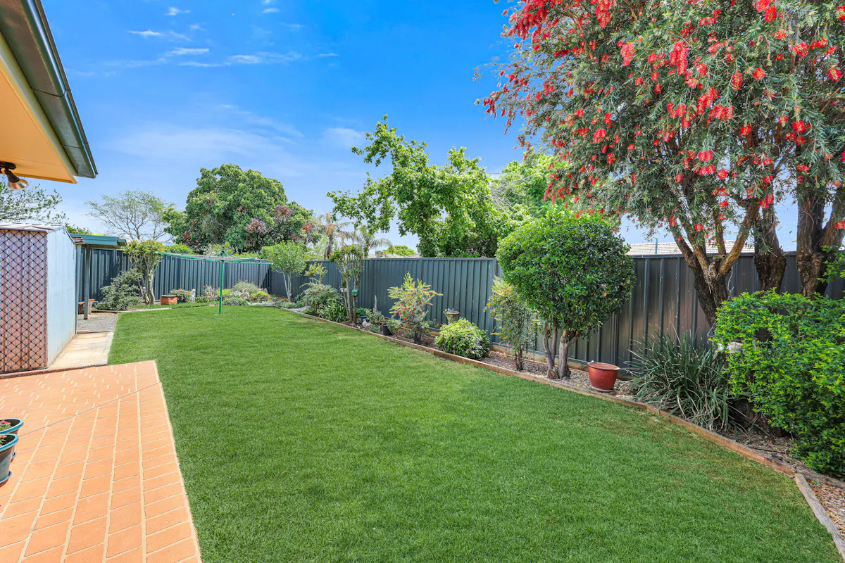 18 Caley Close — photo 13 of 17