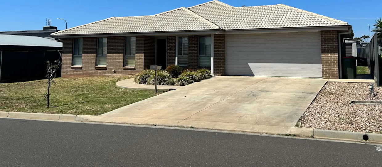 15 Grand Meadows Drive, Tamworth, NSW, 2340 - Image 1