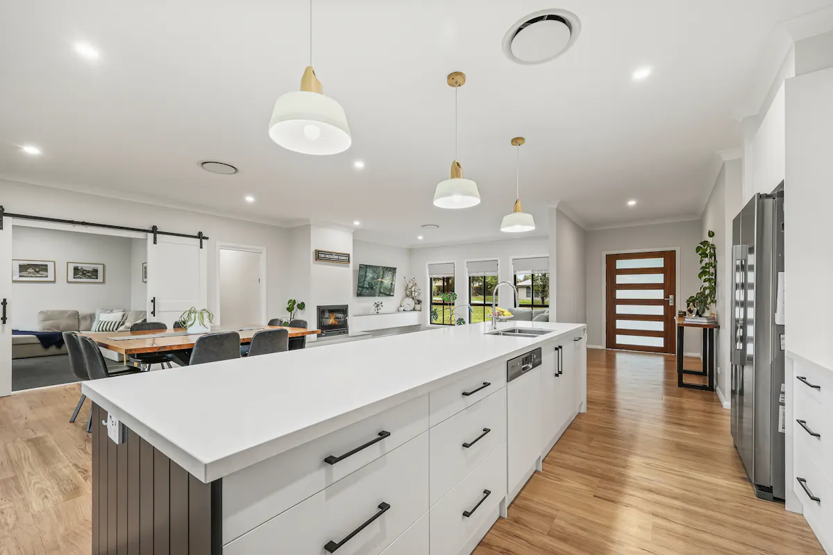 8 Mahogany Street — photo 4 of 24