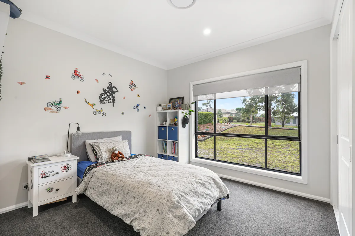 8 Mahogany Street — photo 13 of 24