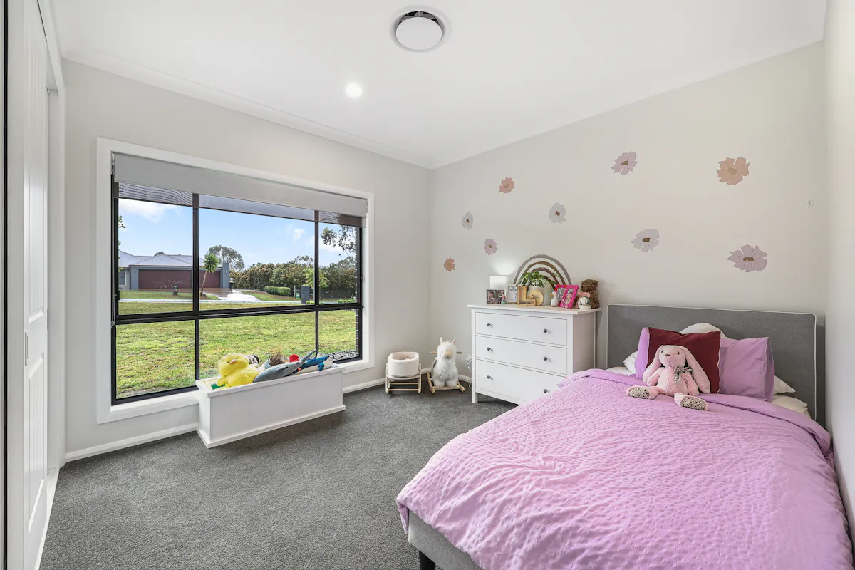8 Mahogany Street — photo 15 of 24