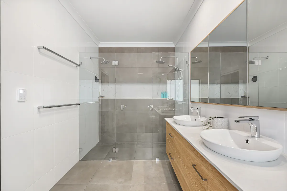 8 Mahogany Street — photo 12 of 24