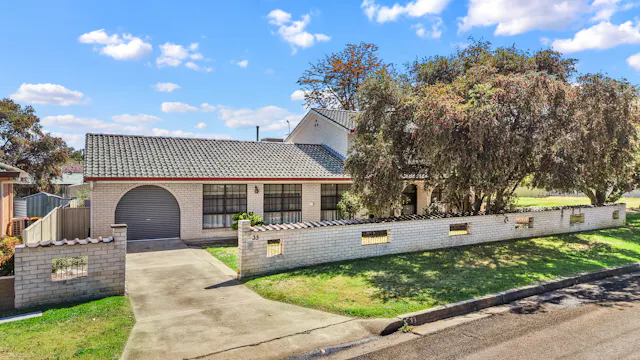 33 Arinya Street — photo from Elders Real Estate Tamworth