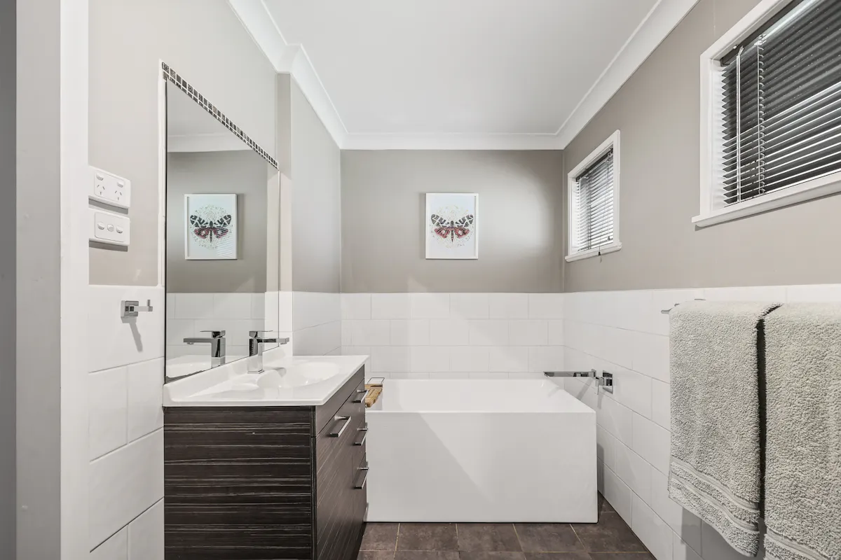 6 Gladys Street — photo 8 of 12