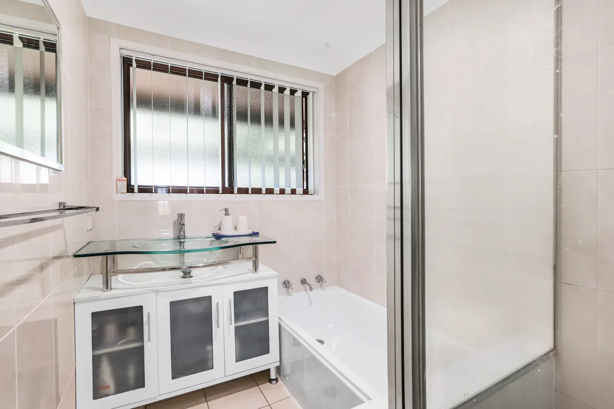 4 Glengarvin Drive — photo 9 of 12