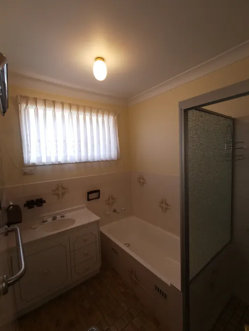 2/4 Adam Street, Tamworth, NSW, 2340 - Image 2