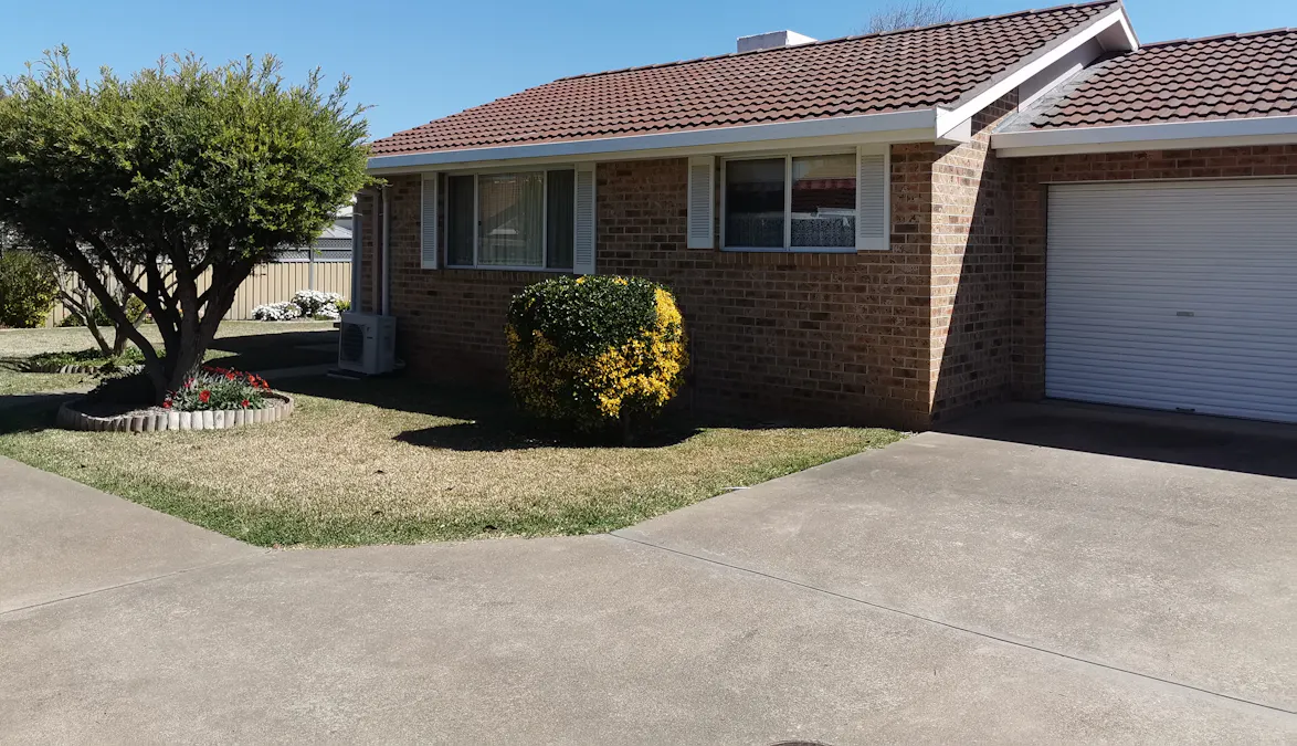 2/4 Adam Street, Tamworth, NSW, 2340 - Image 1