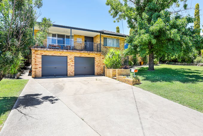 19 Cypress Street, Tamworth, NSW, 2340 - Image 1