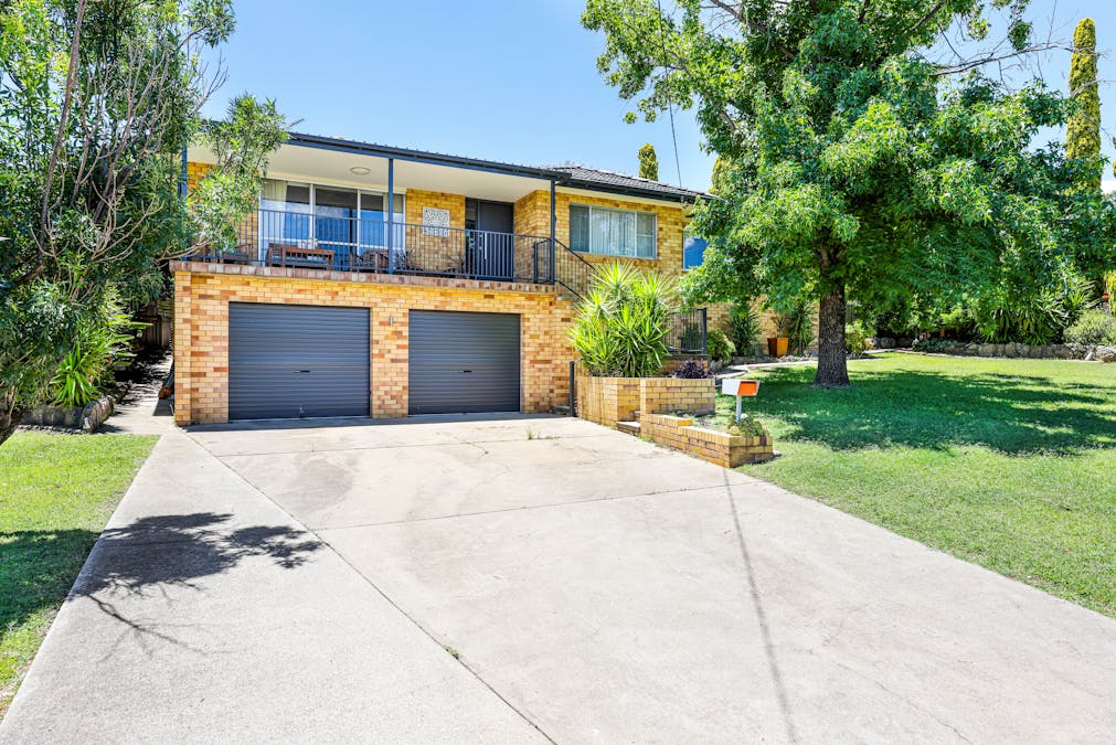 19 Cypress Street, Tamworth, NSW, 2340 - Image 1