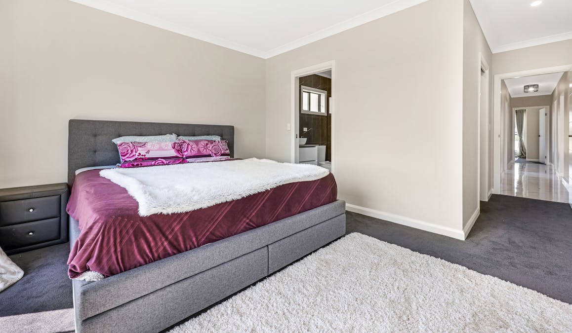 8 Grand Meadows Drive, Tamworth, NSW, 2340 - Image 5