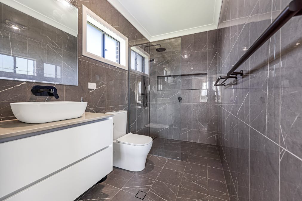 8 Grand Meadows Drive, Tamworth, NSW, 2340 - Image 6