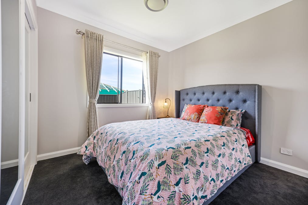 8 Grand Meadows Drive, Tamworth, NSW, 2340 - Image 8