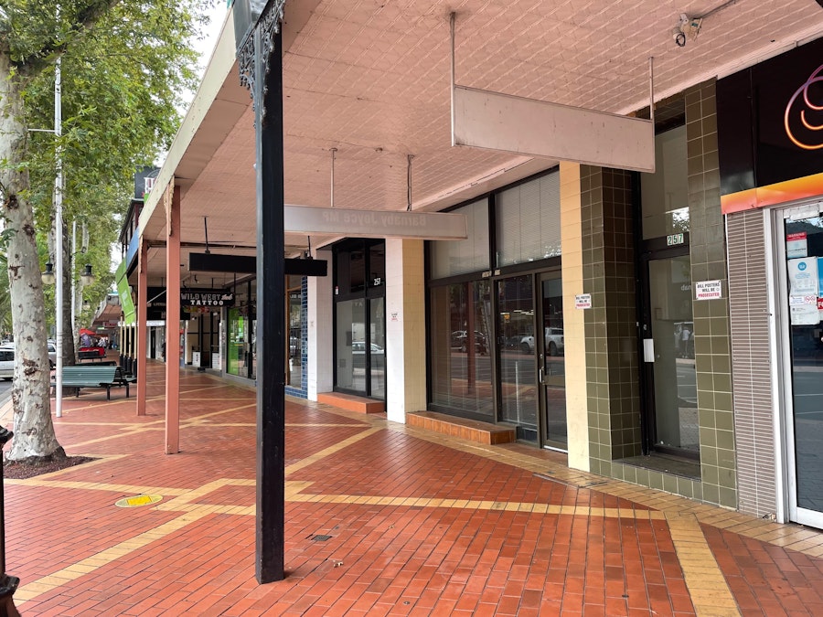 Shop 5/259 Peel Street, Tamworth, NSW, 2340 - Image 1