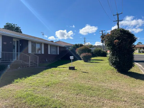 4 Milburn Road, Tamworth, NSW, 2340 - Image 1