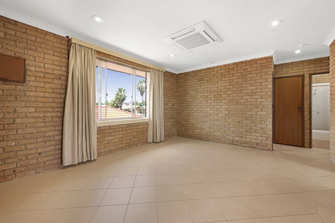 12/207 - 209 Goonoo Goonoo Road, Tamworth, NSW, 2340 - Image 1