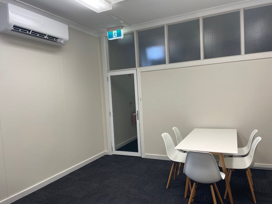 Suite 6/493 Peel Street, Tamworth, NSW, 2340 - Image 5