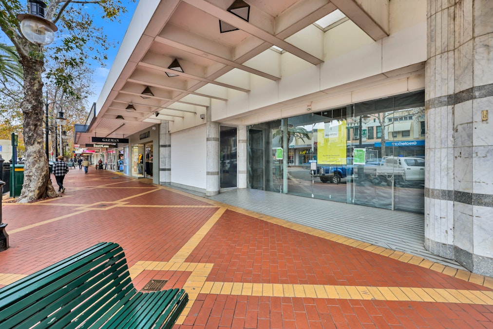 353 - 359 Peel Street, Tamworth, NSW, 2340 - Image 1