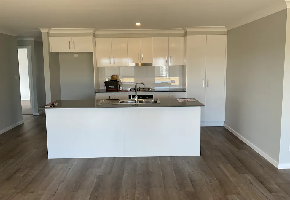 37 Evesham Circuit, Tamworth, NSW, 2340 - Image 6